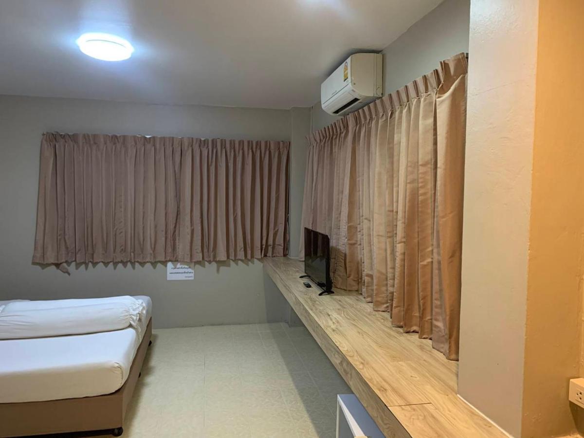 Lithai Guesthouse Phitsanulok Esterno foto
