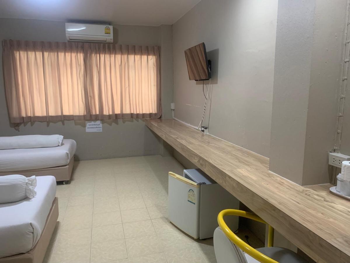 Lithai Guesthouse Phitsanulok Esterno foto
