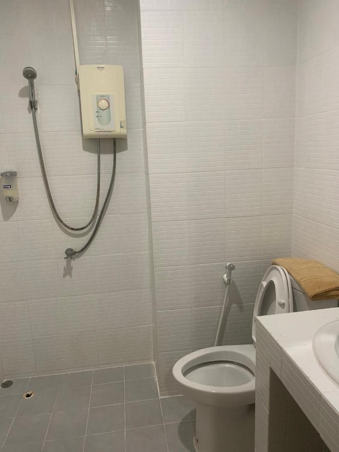 Lithai Guesthouse Phitsanulok Esterno foto