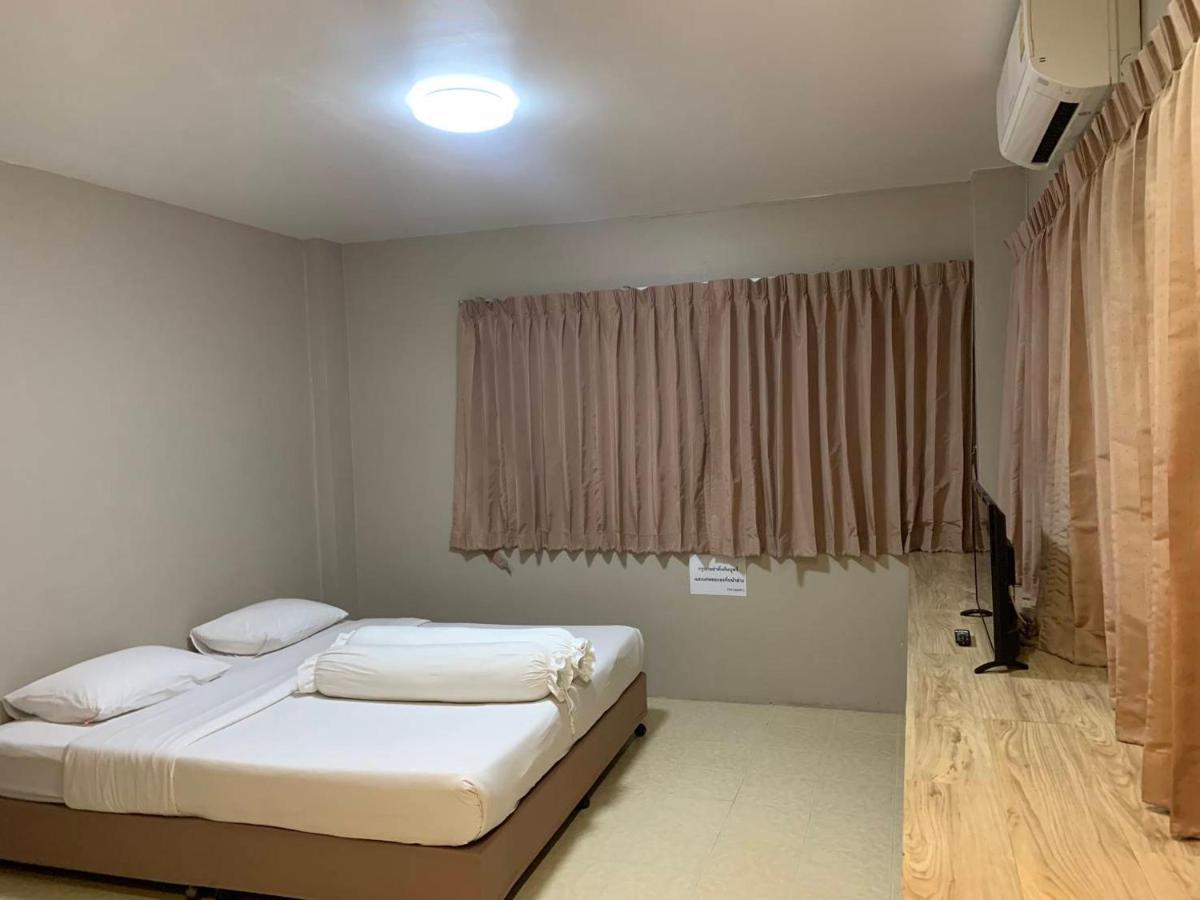 Lithai Guesthouse Phitsanulok Esterno foto