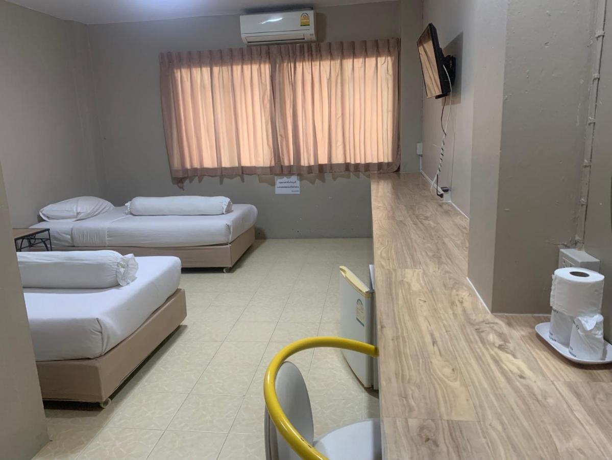 Lithai Guesthouse Phitsanulok Esterno foto